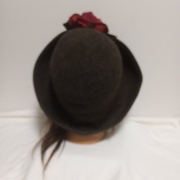 ***SOLD*** Gray Felted Wool Derby Hat with Burgundy Red Silk Flower - Picture 10 of 11